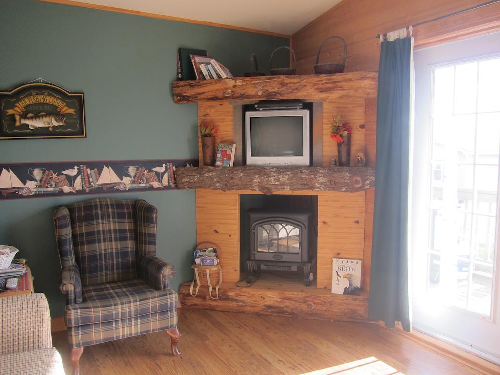 Whispering Waves Cottages Shelburne Exterior foto