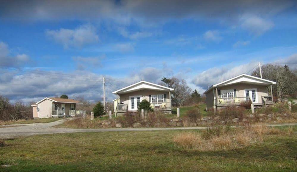 Whispering Waves Cottages Shelburne Exterior foto