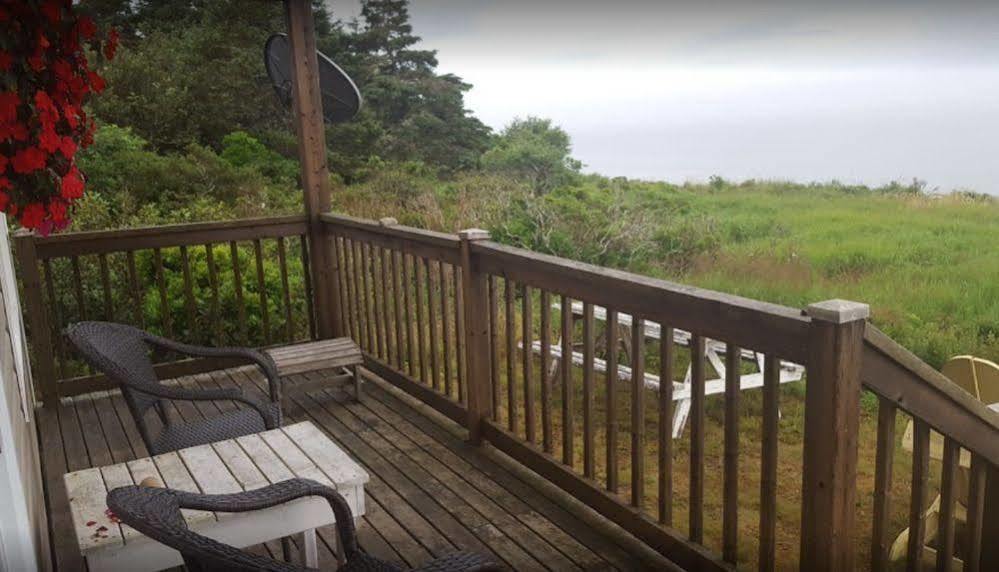 Whispering Waves Cottages Shelburne Exterior foto